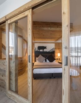 Ladinarredi_Lady-Maria_focus