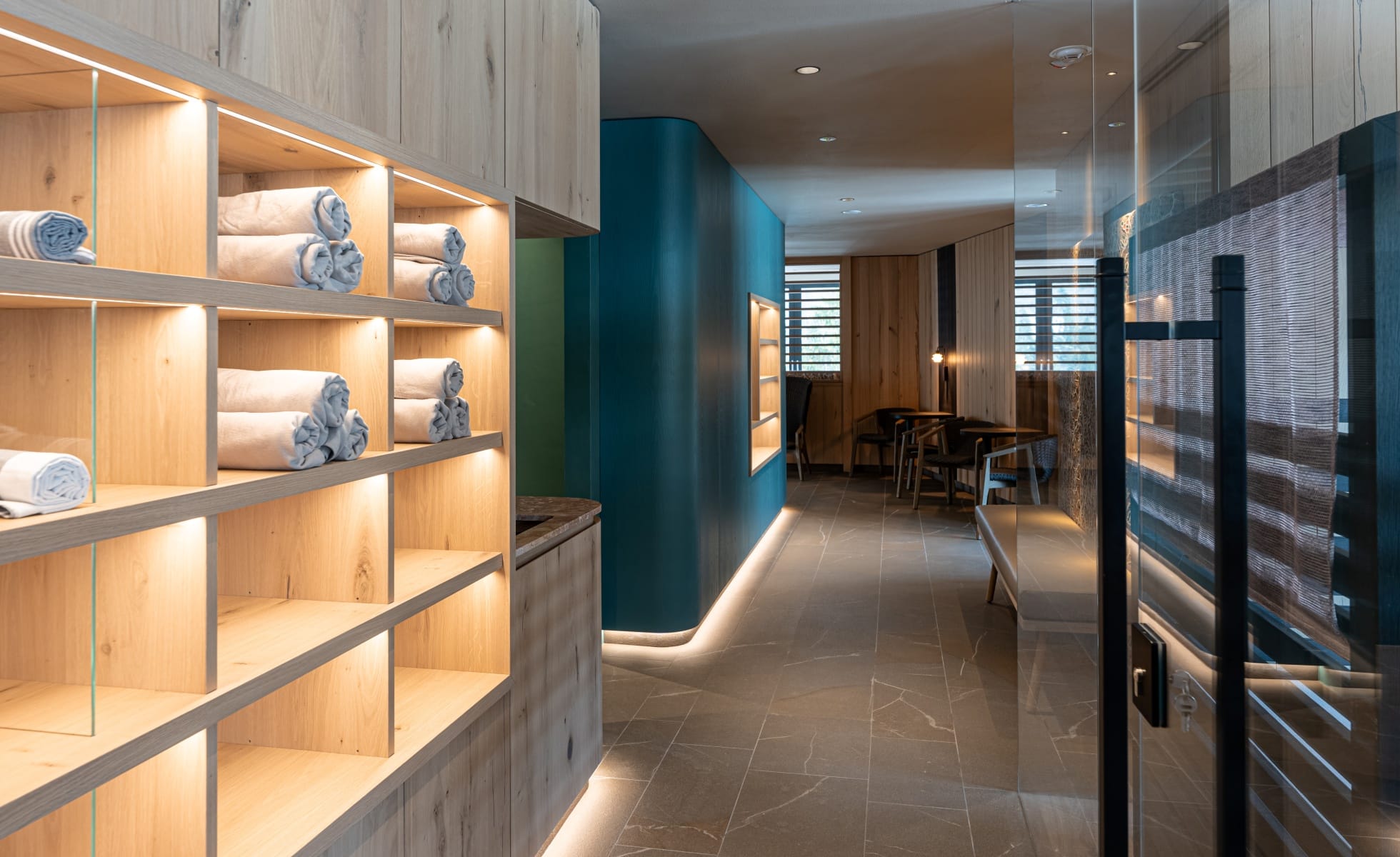 hotel-diana-copertina-5