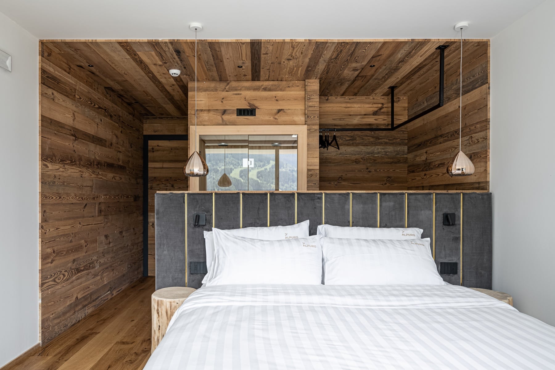 hotel-alpuris-copertina4